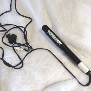 Toni & Guy flat iron